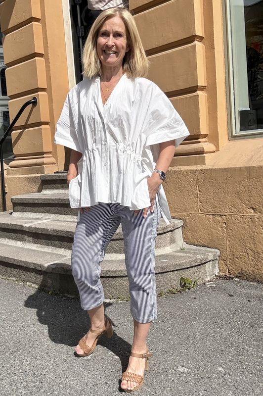 Nalane stripet 2- Biz capri bukse