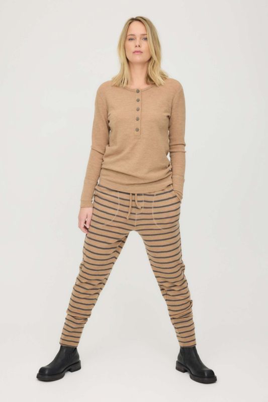 3009 Merinoull bukse med lommer fra By basics