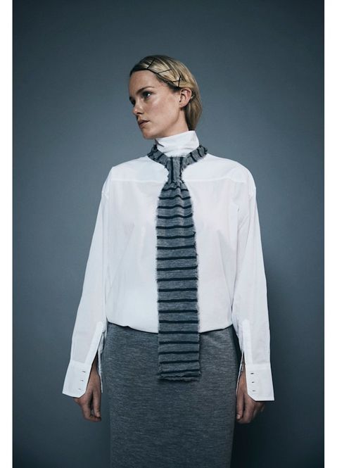 Hovedbilde 1049 By basics langt smalt skjerf i merinoull