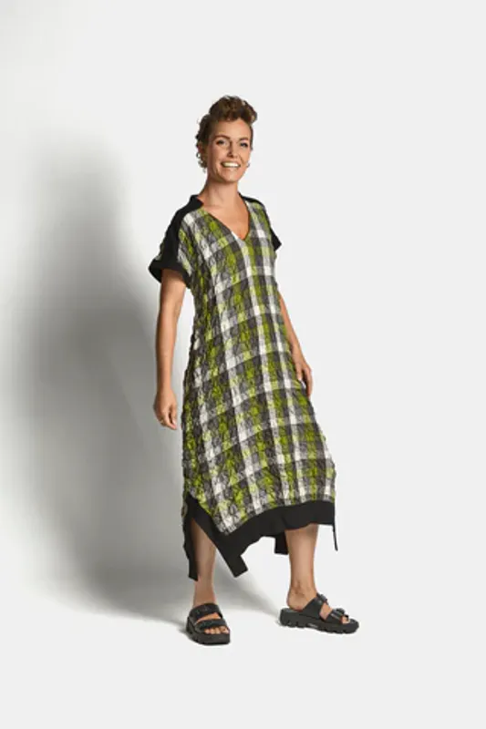 5028 My Soul rutet kjole med v-hals