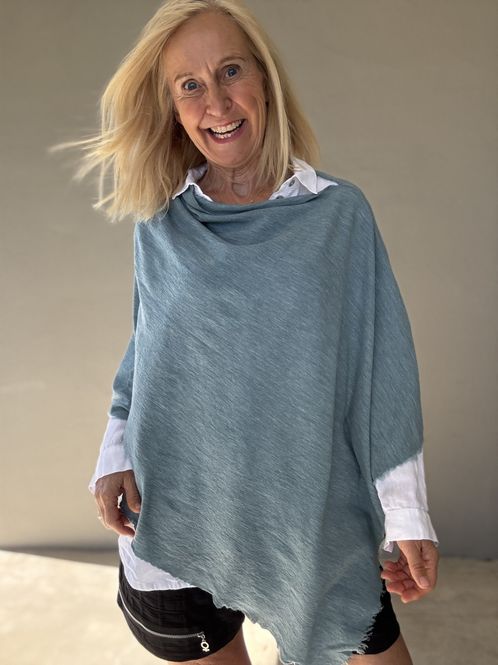 Hovedbilde 1001 Poncho i merinoull 