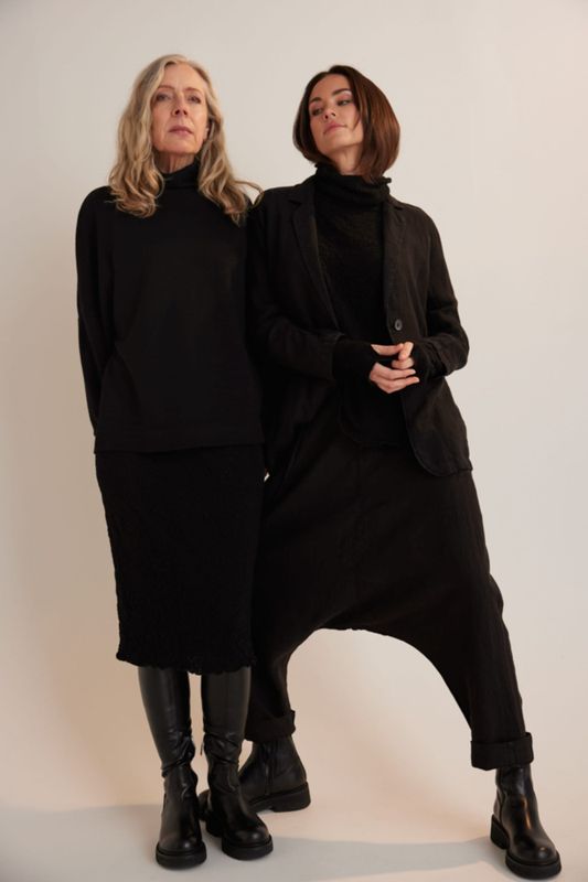 5501 By basics bubble wool rett skjørt