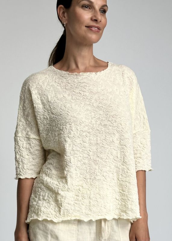 By basics 4506, genser i bubble wool med kortere arm.