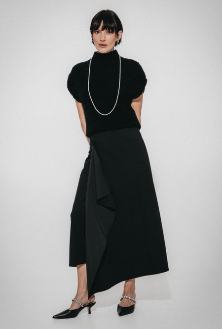 Hovedbilde Emilia skirt i teknisk materiale fra Jane Lushka