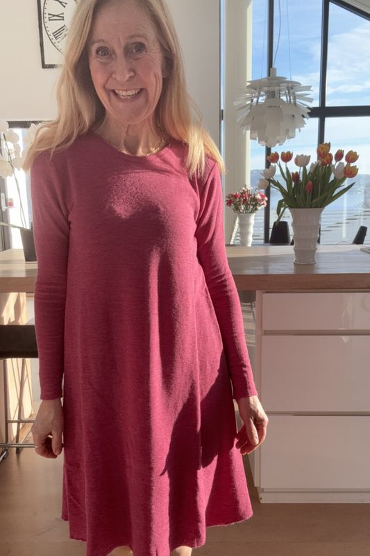 7008 Merinoull kjole