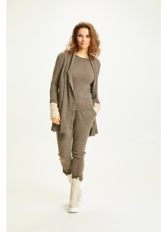 8003 By basics jakke i lang modell i 100 % merinoull